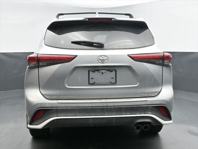 used 2022 Toyota Highlander car, priced at $39,518