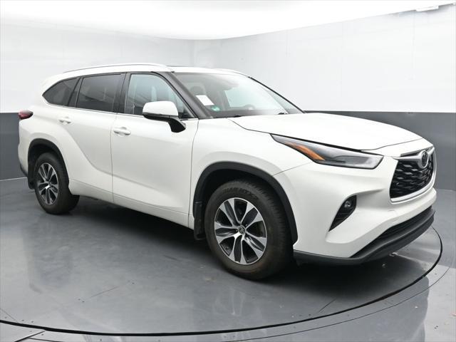 used 2021 Toyota Highlander car, priced at $33,695