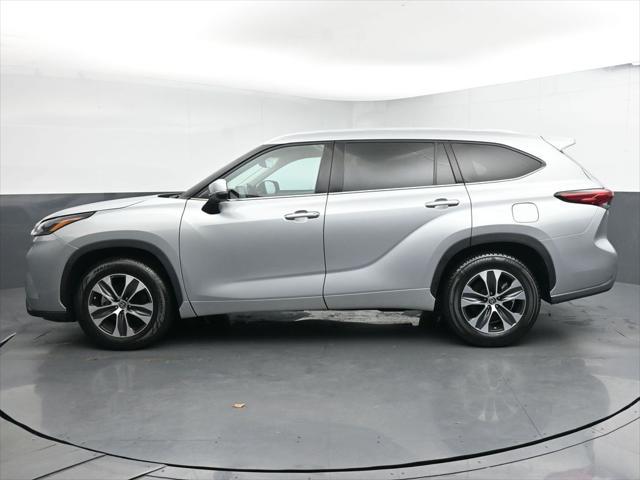 used 2021 Toyota Highlander car, priced at $29,779