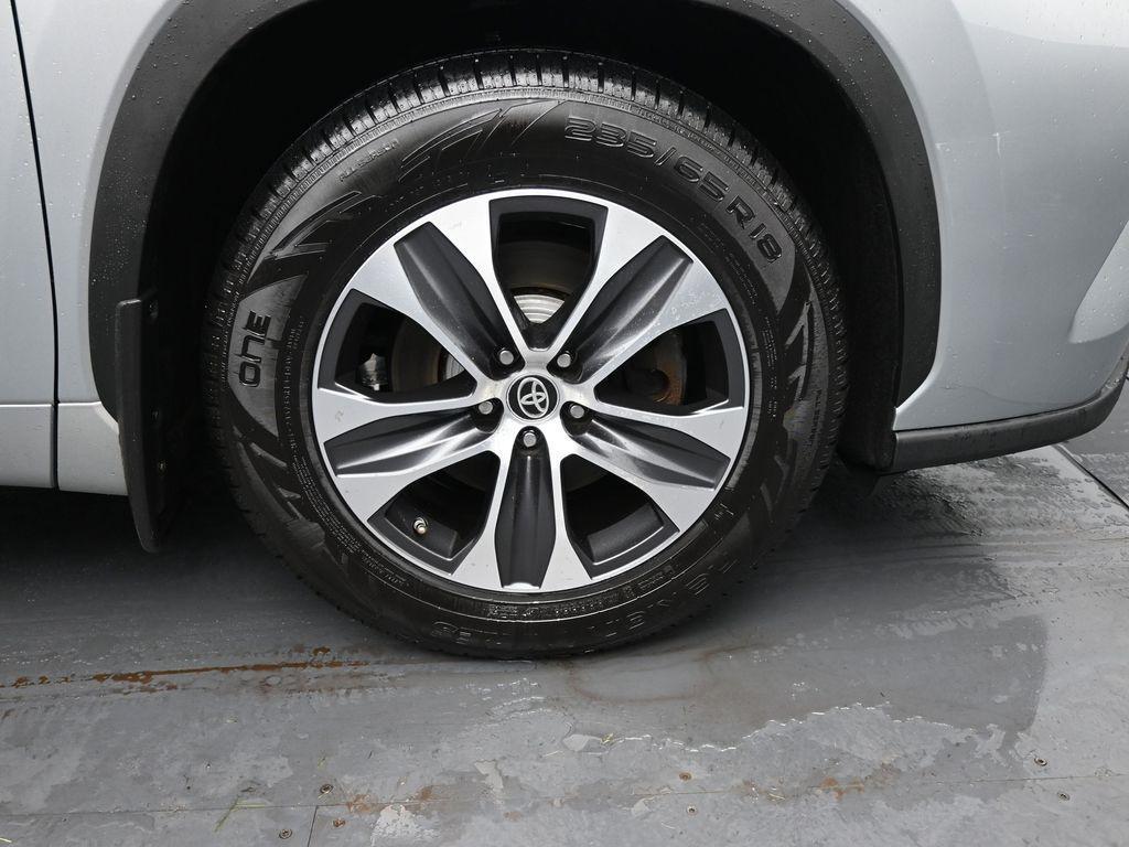 used 2020 Toyota Highlander car, priced at $27,845
