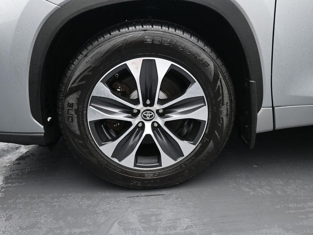 used 2020 Toyota Highlander car, priced at $27,845