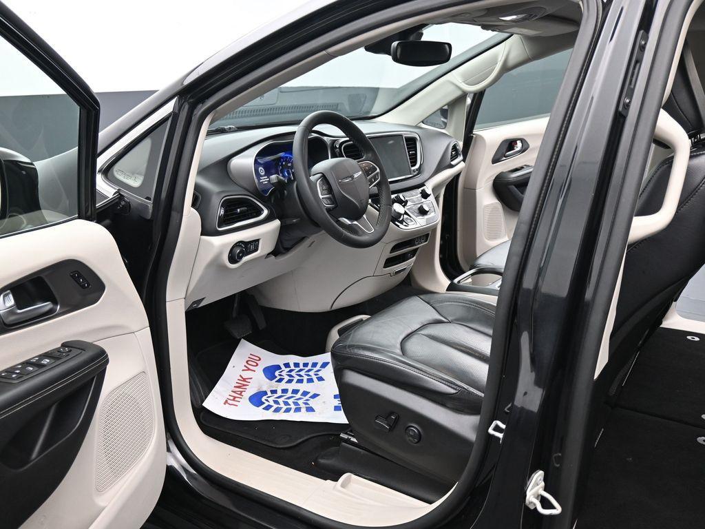 used 2022 Chrysler Pacifica car, priced at $21,697
