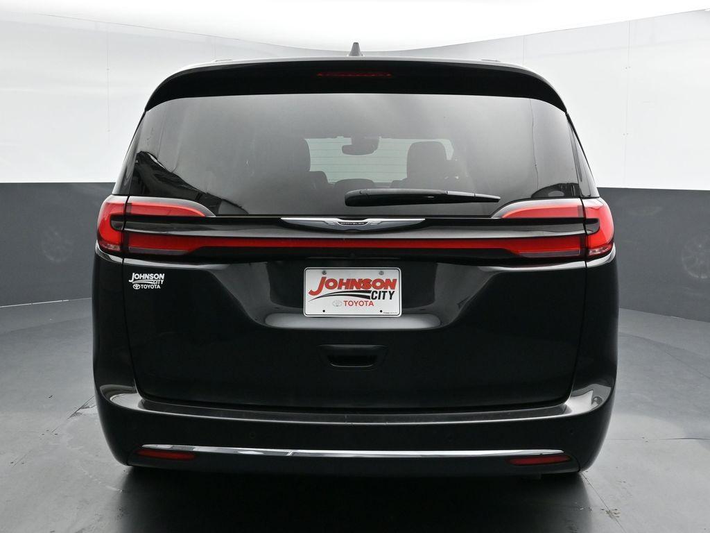 used 2022 Chrysler Pacifica car, priced at $21,697