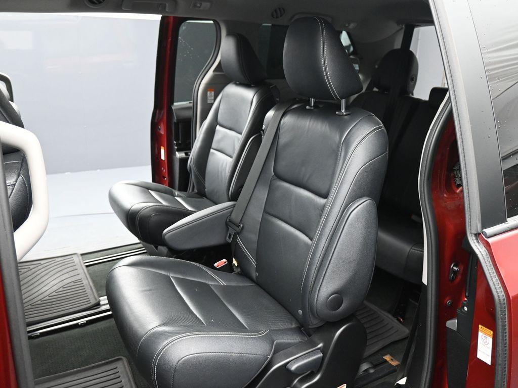 used 2017 Toyota Sienna car, priced at $16,101