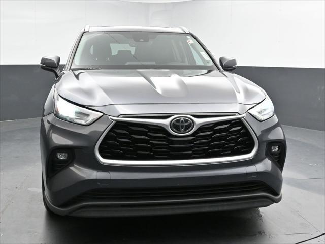 used 2020 Toyota Highlander car, priced at $23,524
