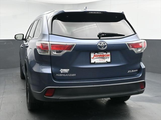 used 2016 Toyota Highlander car, priced at $18,813