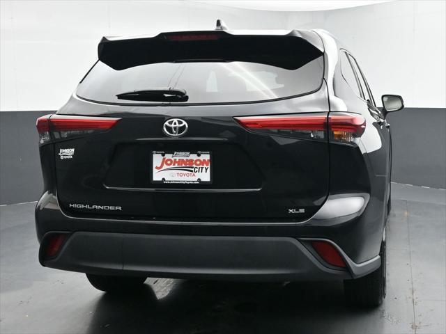 used 2021 Toyota Highlander car, priced at $28,283