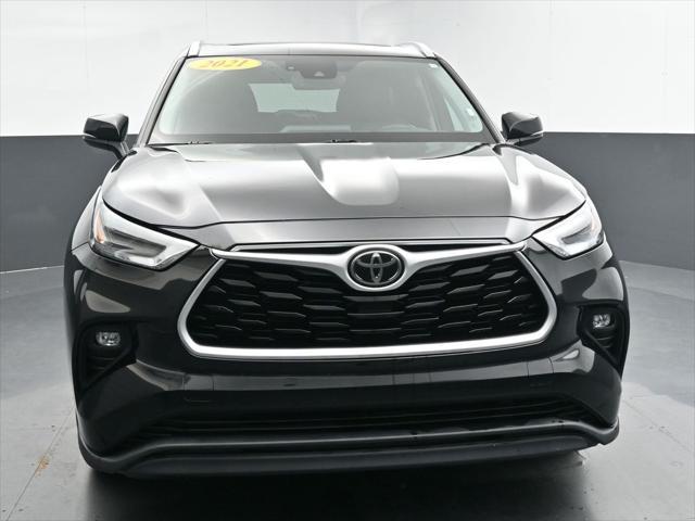 used 2021 Toyota Highlander car, priced at $28,283