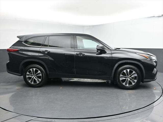 used 2021 Toyota Highlander car, priced at $28,283