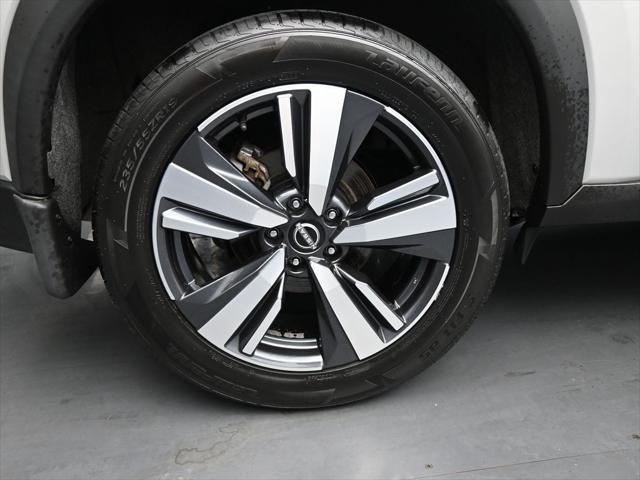 used 2022 Nissan Rogue car, priced at $29,153