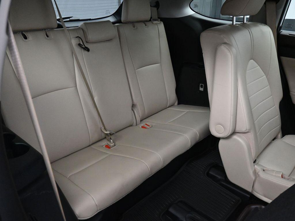 used 2022 Toyota Highlander car, priced at $37,009