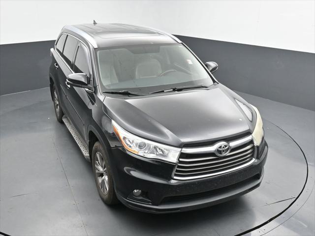 used 2015 Toyota Highlander car, priced at $17,123