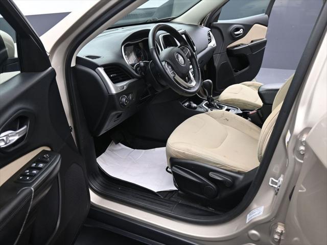 used 2015 Jeep Cherokee car, priced at $12,197