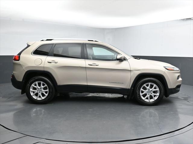used 2015 Jeep Cherokee car, priced at $12,197