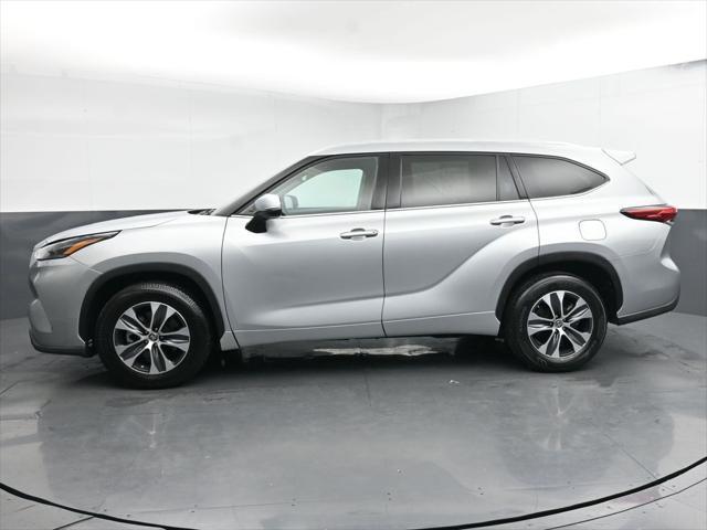 used 2021 Toyota Highlander car, priced at $28,311