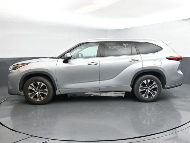 used 2021 Toyota Highlander car, priced at $34,797