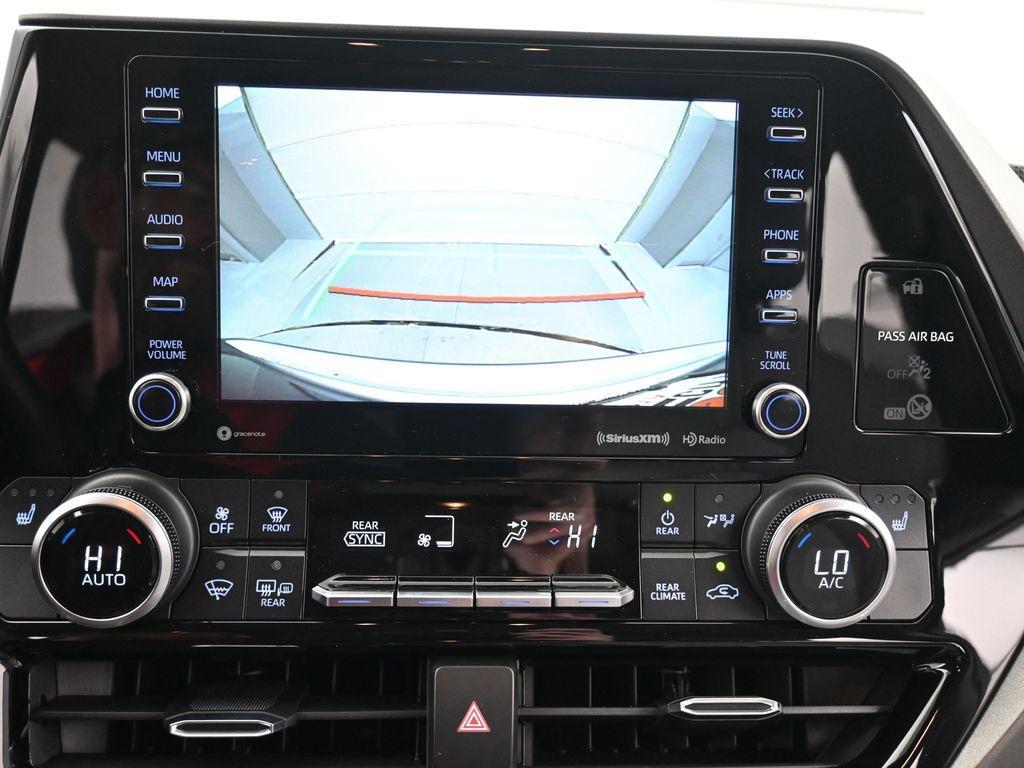 used 2020 Toyota Highlander car, priced at $31,992