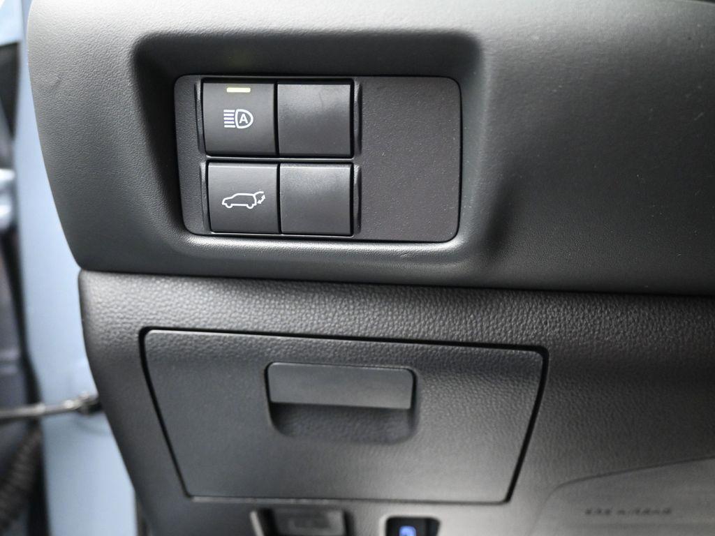 used 2020 Toyota Highlander car, priced at $31,992
