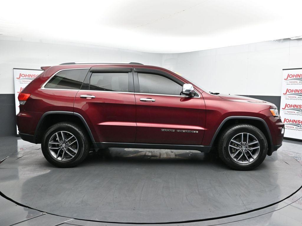 used 2017 Jeep Grand Cherokee car, priced at $10,965