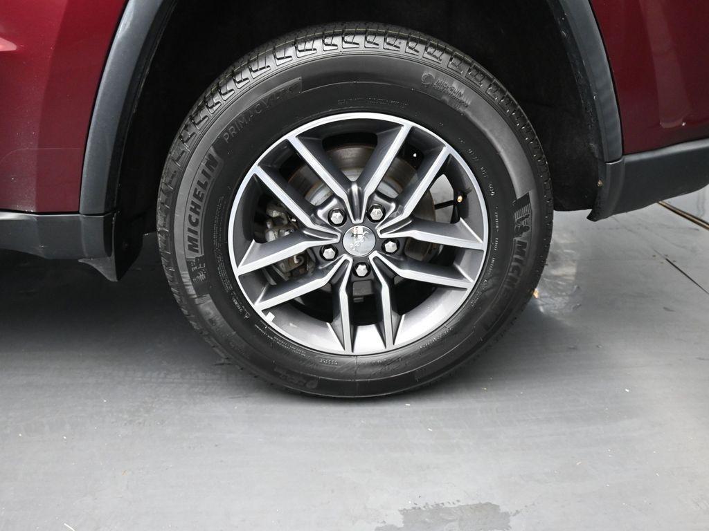 used 2017 Jeep Grand Cherokee car, priced at $10,965