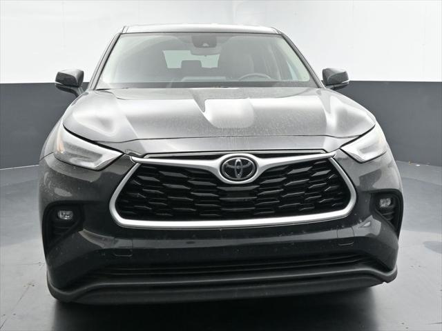 used 2022 Toyota Highlander car, priced at $30,960