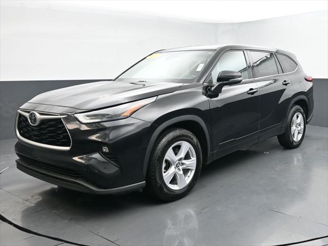 used 2022 Toyota Highlander car, priced at $27,485