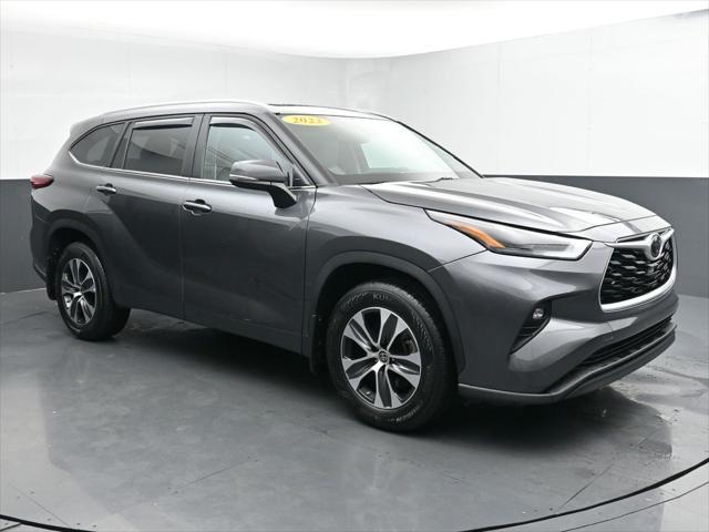 used 2023 Toyota Highlander car, priced at $32,185