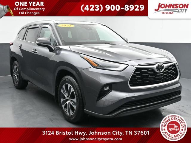 used 2023 Toyota Highlander car, priced at $32,485