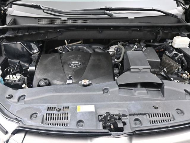 used 2019 Toyota Highlander car, priced at $25,200