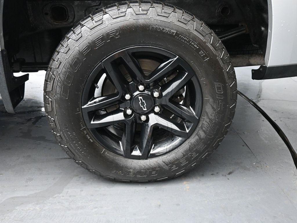 used 2020 Chevrolet Silverado 1500 car, priced at $32,264