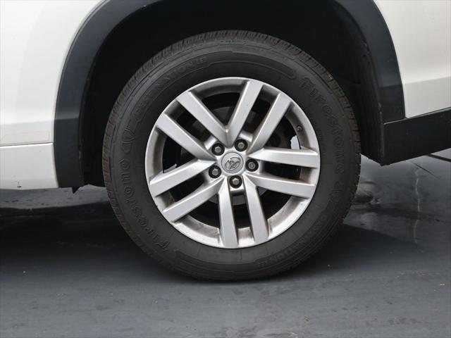 used 2015 Toyota Highlander car, priced at $14,940