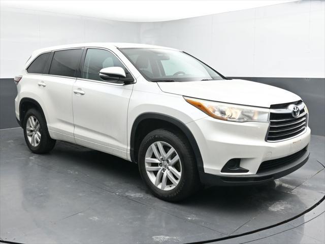 used 2015 Toyota Highlander car, priced at $14,940