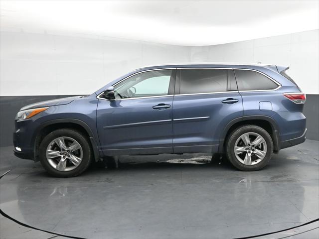 used 2016 Toyota Highlander car, priced at $22,546