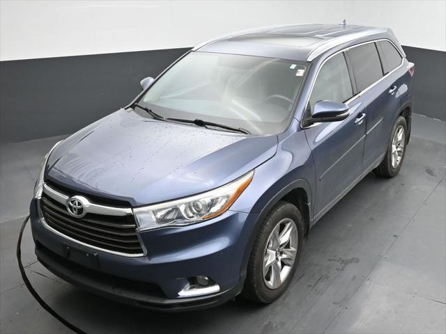 used 2016 Toyota Highlander car, priced at $22,546