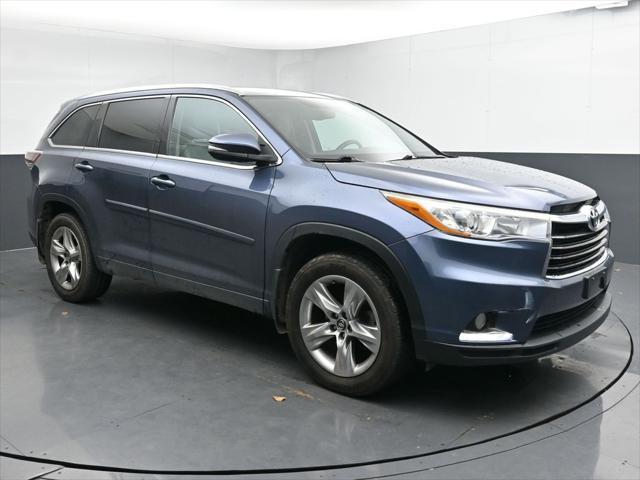 used 2016 Toyota Highlander car, priced at $22,546