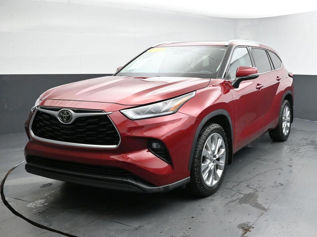 used 2021 Toyota Highlander car, priced at $31,265