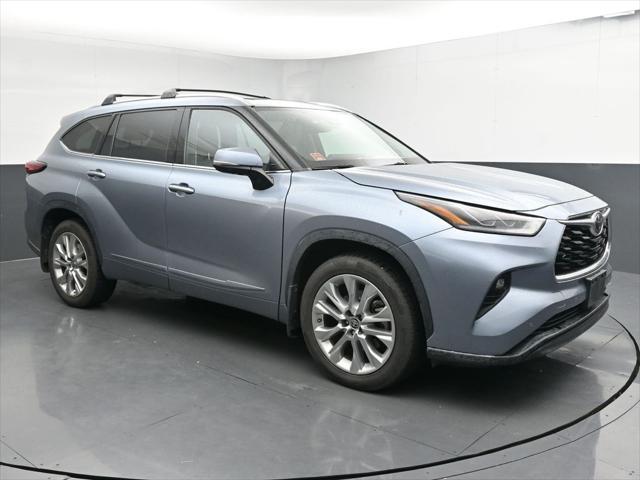 used 2022 Toyota Highlander car, priced at $38,430