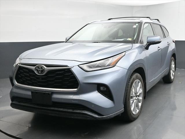 used 2022 Toyota Highlander car, priced at $38,430