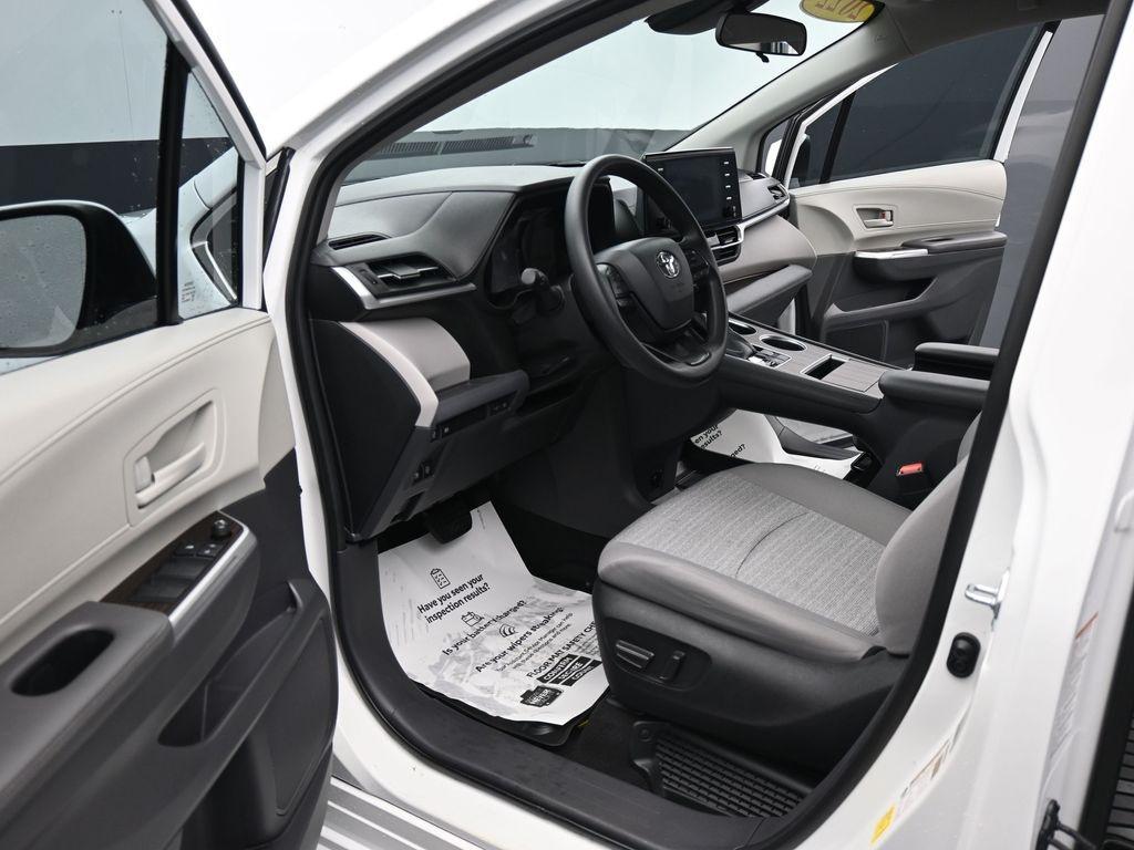 used 2022 Toyota Sienna car, priced at $37,912