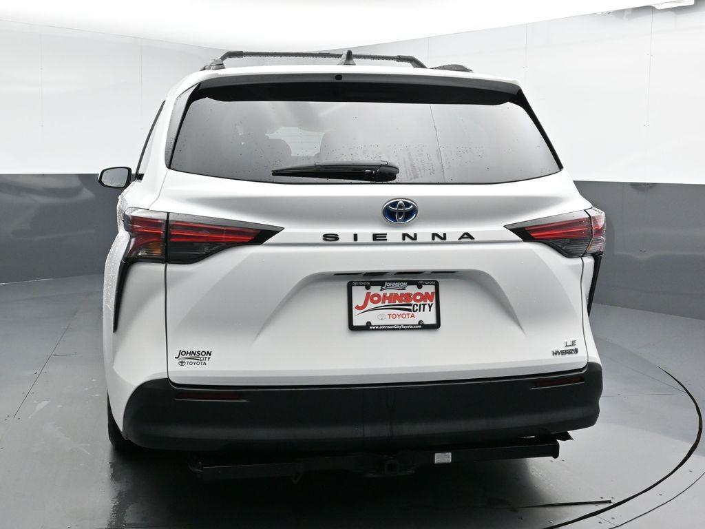 used 2022 Toyota Sienna car, priced at $37,912