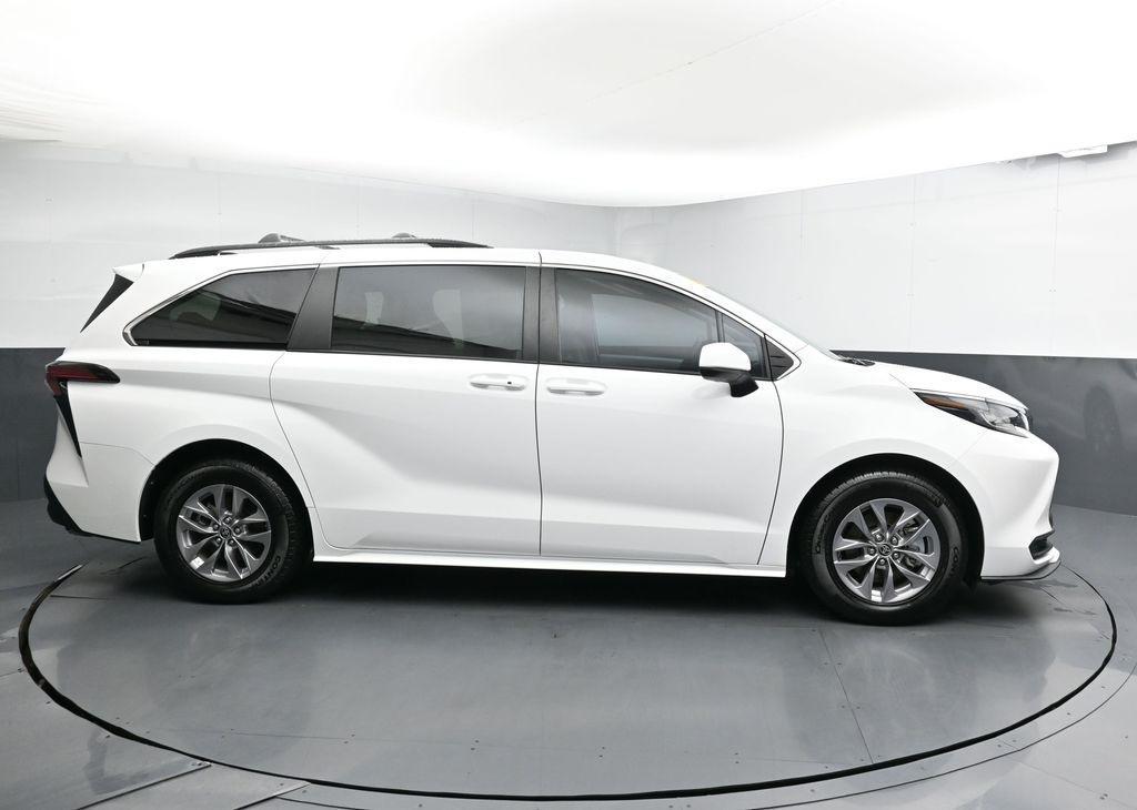 used 2022 Toyota Sienna car, priced at $37,912