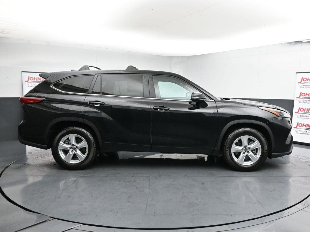 used 2023 Toyota Highlander car, priced at $30,852
