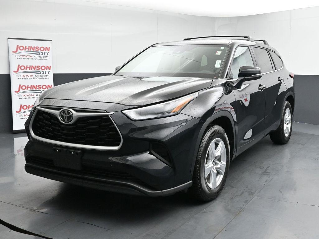 used 2023 Toyota Highlander car, priced at $30,852
