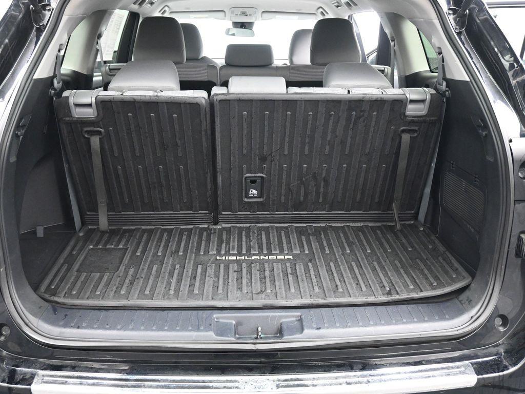 used 2023 Toyota Highlander car, priced at $30,852