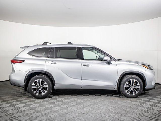 used 2020 Toyota Highlander car