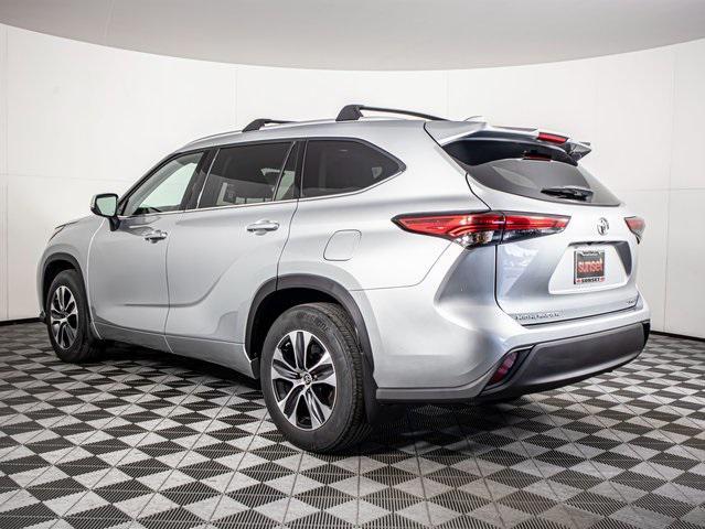 used 2020 Toyota Highlander car