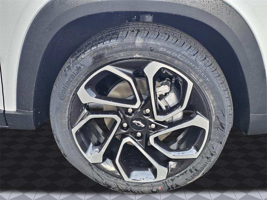 new 2026 Chevrolet Trax car, priced at $28,385