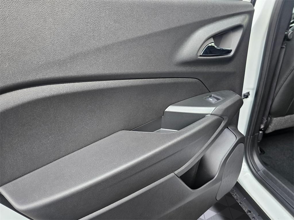 new 2026 Chevrolet Trax car, priced at $28,385