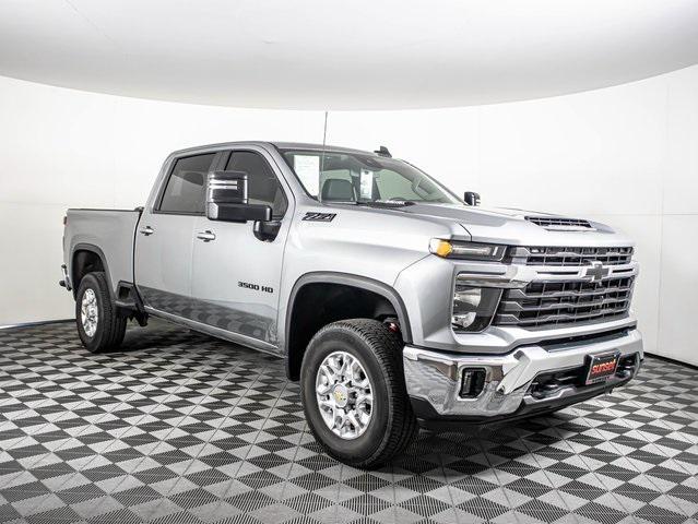 used 2024 Chevrolet Silverado 3500 car