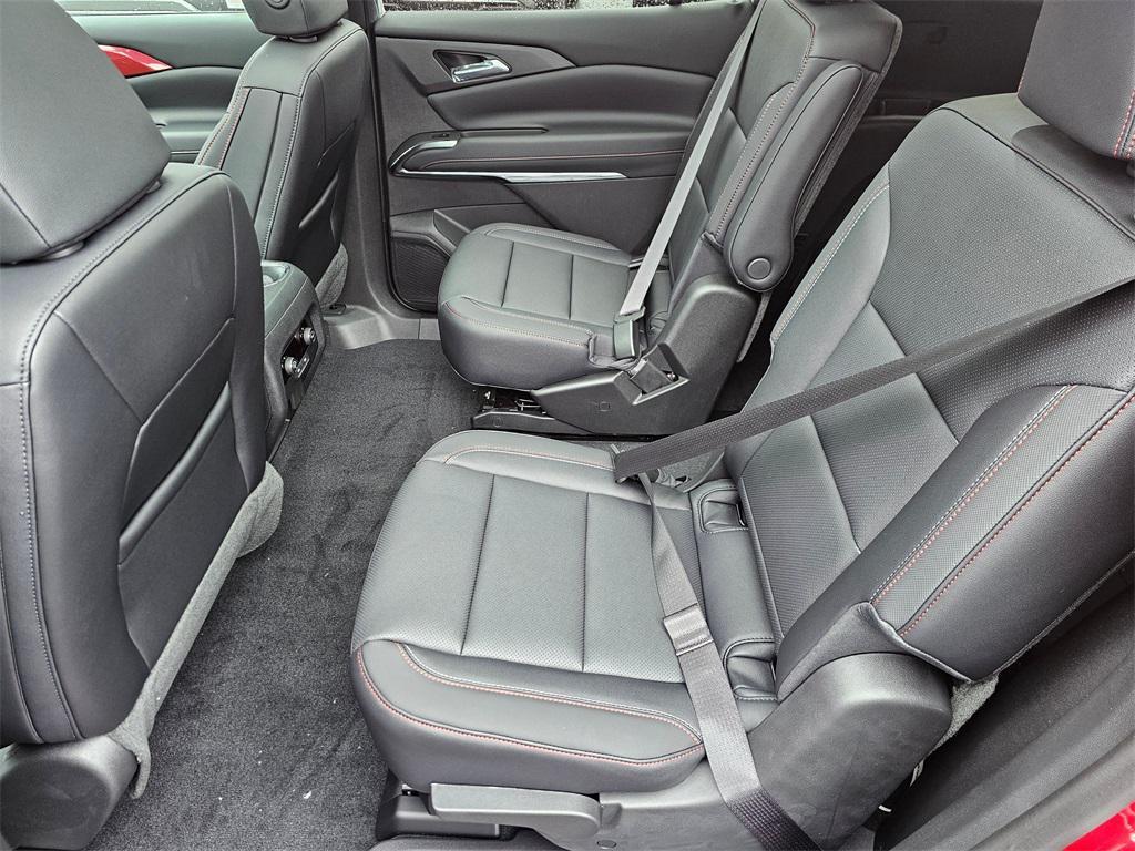 new 2026 Chevrolet Traverse car, priced at $54,015